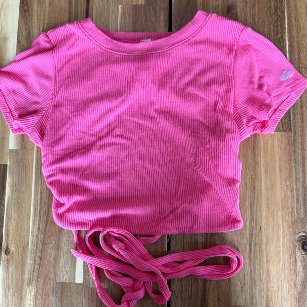 ALO Yoga Vibrant Pink Top